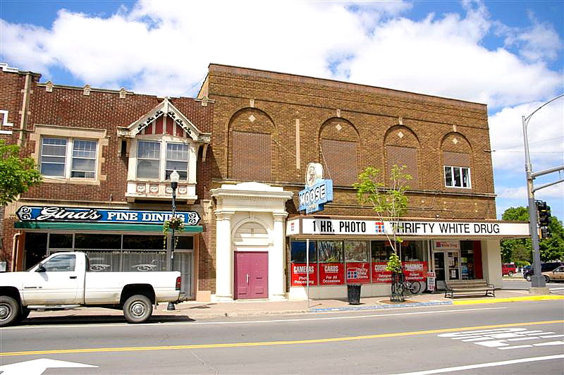 Bob apparently played here